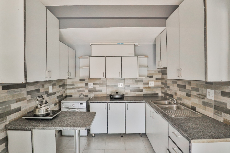 7 Bedroom Property for Sale in Melodie North West
